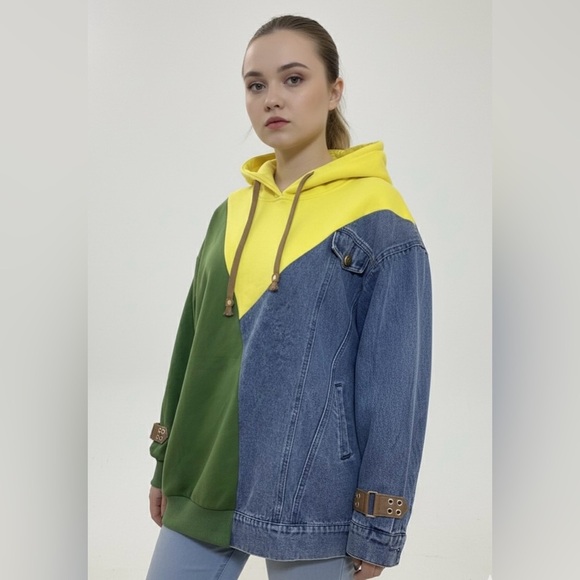Colorblock Hoodie with Denim and Buckle Details - Picture 13 of 13